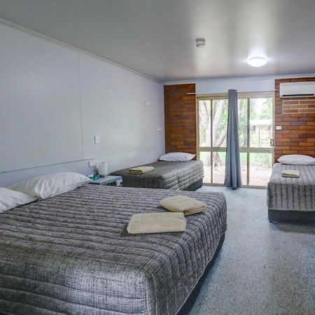 Tambo Mill Motel & Caravan Park Exterior foto