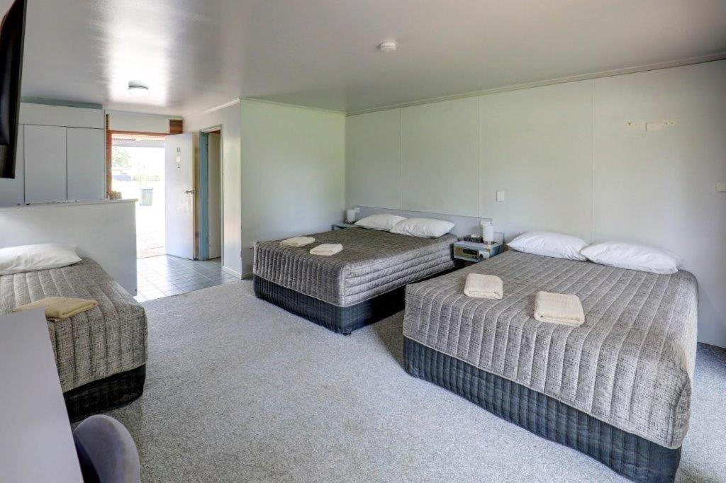 Tambo Mill Motel & Caravan Park Exterior foto
