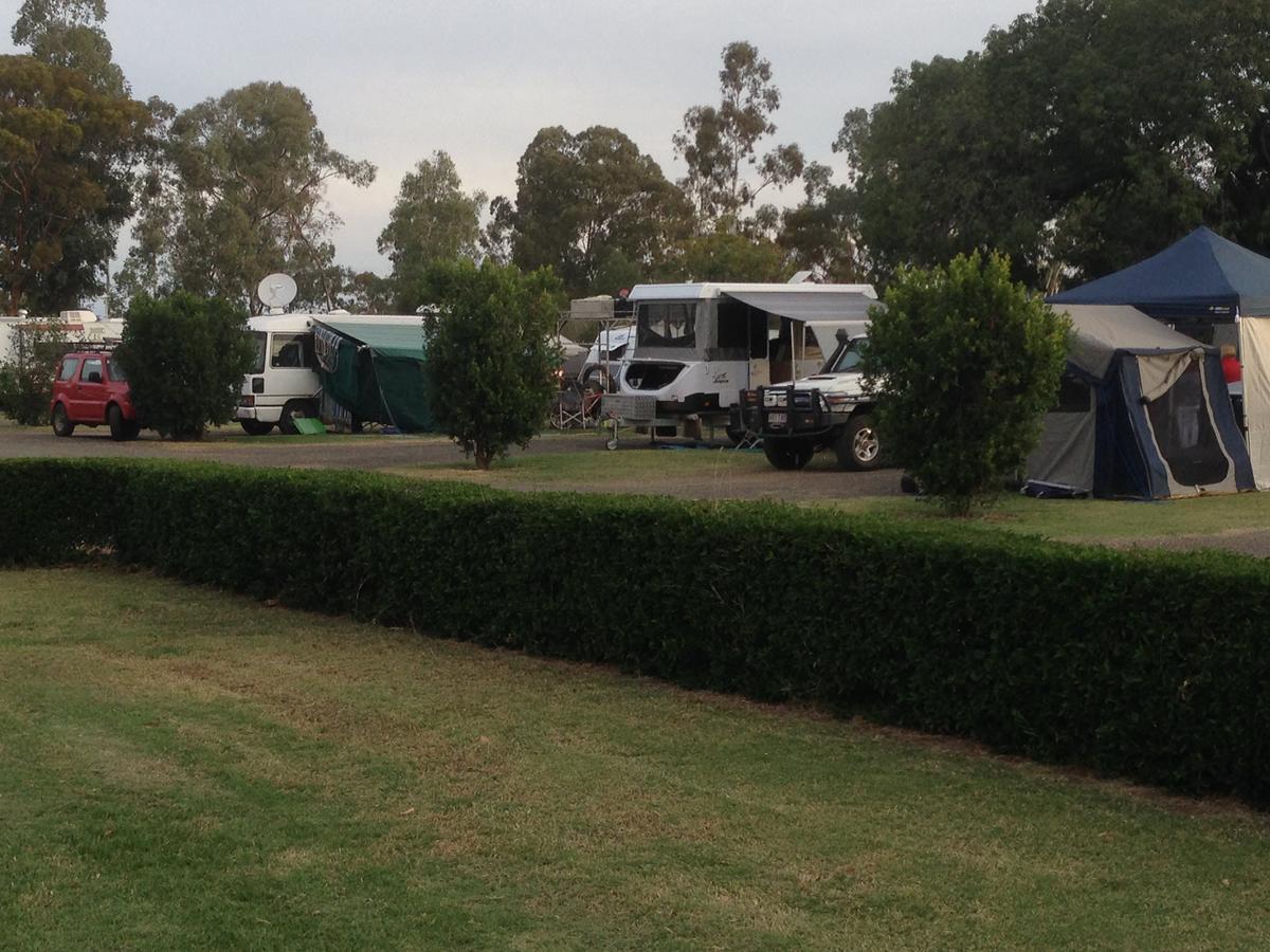Tambo Mill Motel & Caravan Park Exterior foto