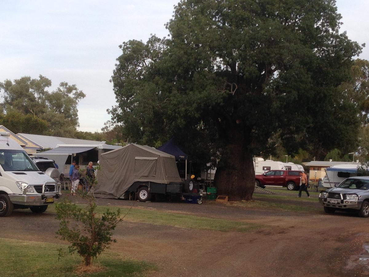 Tambo Mill Motel & Caravan Park Exterior foto